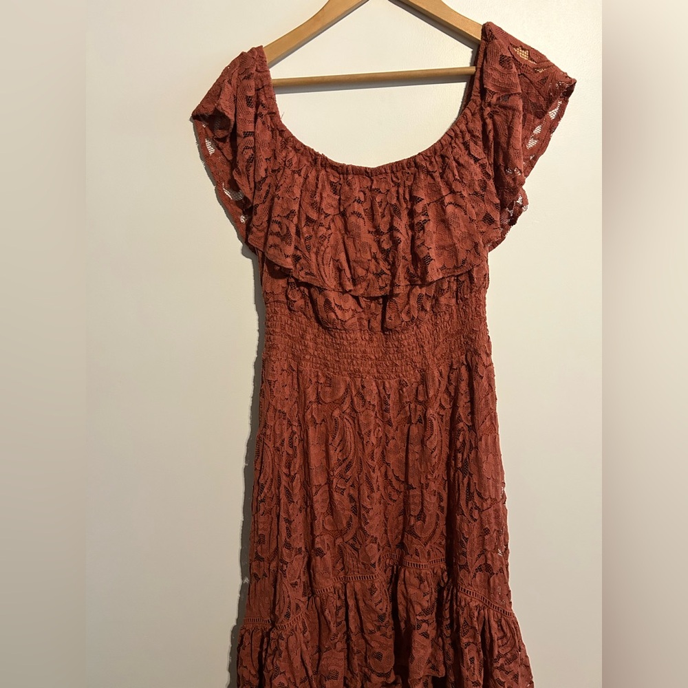 Shyanne High Low Lace Dress - Picture 2 of 7